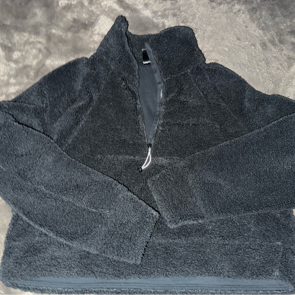 Black Lululemon Sherpa Quarter Zip